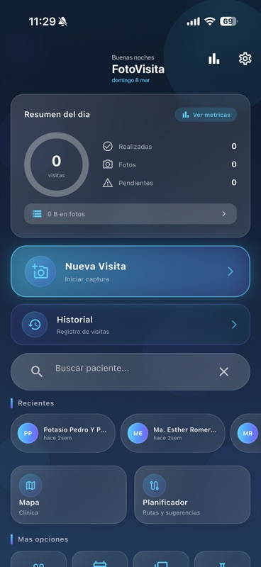 App de campo mostrando registro de visita con foto y mapa